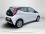 Toyota Aygo 1.0 VVT-i x-play | 5 deurs | Carplay | Navigatie | Parkeercamera | Leder stuurwiel |
