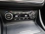 Mercedes-Benz GLA 180 Business Solution AMG | Panoramadak | Achteruitrijcamera | Parkeersensoren | Stoelverwarming | Lichtmetalen Velgen | Trekhaak |