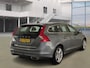 Volvo V60 2.4 D6 Twin Engine Momentum NAVI PSENSOR CRUISE TREKHAAK 2 X SLEUTELS