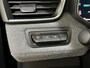 Renault Clio 145PK E-Tech Full Hybrid Techno Automaat | Digital Cockpit | 9,3" Navi | Climate Control | Apple CarPlay/Android Auto | Camera | Cruise Control | Armsteun | Lichtmetalen Velgen Hoogglans Zwart |