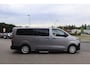 Toyota ProAce Electric LONG EXTRA RANGE DYNAMIC 75KWH 8-PERSOONS ROLSTOELAUTO VERLAAGD-INBOUW-OPRIJPLAAT 2x SCHUIFDEUR