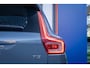 Volvo XC40 1.5 T3 Momentum | Achteruitrijcamera | Cruise control | Vooruitverwarming | Parkeersensoren Voor/Achter | elektrisch verstelbare spiegles | Achteruitrijcamera | Buitenspiegels elektrisch inklapbaar | Cruise control