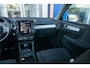 Volvo XC40 1.5 T3 Momentum | Achteruitrijcamera | Cruise control | Vooruitverwarming | Parkeersensoren Voor/Achter | elektrisch verstelbare spiegles | Achteruitrijcamera | Buitenspiegels elektrisch inklapbaar | Cruise control