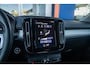 Volvo XC40 1.5 T3 Momentum | Achteruitrijcamera | Cruise control | Vooruitverwarming | Parkeersensoren Voor/Achter | elektrisch verstelbare spiegles | Achteruitrijcamera | Buitenspiegels elektrisch inklapbaar | Cruise control