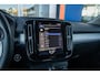 Volvo XC40 1.5 T3 Momentum | Achteruitrijcamera | Cruise control | Vooruitverwarming | Parkeersensoren Voor/Achter | elektrisch verstelbare spiegles | Achteruitrijcamera | Buitenspiegels elektrisch inklapbaar | Cruise control