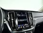 Volvo V60 B3 Momentum Advantage | Parkeercamera | Stoel- en Stuurverwarming | Cruise control | Trekhaak