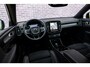 Volvo EX40 Single Motor Extended Range Ultra Black Edition | Europa Edition | Google | Long Range | Harman Kardon Audio | Panoramadak | Getint Glas | Elektrische Stoelverstelling | Nubuck Bekleding | Adaptive Cruise Control | Dodehoekdetectie | 360 Camera | Zitverlenging | Elek. Achterklep | Keyless | 20" Lichtmetalen Velgen