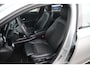Mercedes-Benz A-klasse 200 Business Solution Automaat Half Leder Full LED Sportstoelen Widescreen Carplay Android Navigatie Achteruitrijcamera Clima Cruise 19 inch AMG Look Velgen Nieuwe Banden! Stoelverwarming