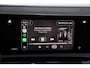 Mercedes-Benz A-klasse 200 Business Solution Automaat Half Leder Full LED Sportstoelen Widescreen Carplay Android Navigatie Achteruitrijcamera Clima Cruise 19 inch AMG Look Velgen Nieuwe Banden! Stoelverwarming