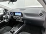 Mercedes-Benz B-klasse 250 e | AMG-Line | Achteruitrijcamera | Dodehoekassistent | Multispaaks Velgen | Inclusief 24 maanden MB Certified garantie voor Europa.