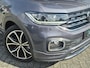 Volkswagen T-Cross 1.0 TSI R-Line | Navigatie | Afneembare Trekhaak | Stoelverwarming | Camera |