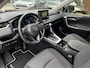 Toyota RAV4 2.5 Hybrid AWD Style EL-ACHTERKLEP PARK-SENSOR APPLE/ANDROID ALARM KLASSE 3 VOORBEREIDING TREKHAAK STOEL/STUURVERWARMING EL-BINNENSPIEGEL CLIMA STANDKACHEL