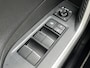 Toyota RAV4 2.5 Hybrid AWD Style EL-ACHTERKLEP PARK-SENSOR APPLE/ANDROID ALARM KLASSE 3 VOORBEREIDING TREKHAAK STOEL/STUURVERWARMING EL-BINNENSPIEGEL CLIMA STANDKACHEL