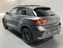 Volkswagen T-Roc 1.5 TSI R-Line / AUTOMAAT/ PANO/ BLACK-STYLE/ CAMERA/ STUUR+STOELVERWARM./ APP-CONNECT/ ACC/ ELEK.ACHTERKLEP/ KEYLESS/ DODEHOEK/ DIGITAL DASH/ DAB/ CLIMA/ LED/ 19'' LMV