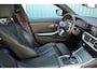 BMW 3-Serie Touring 330i Plus-Edition M pakket Pano M-sport Leder