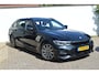 BMW 3-Serie Touring 330i Plus-Edition M pakket Pano M-sport Leder