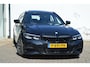 BMW 3-Serie Touring 330i Plus-Edition M pakket Pano M-sport Leder