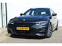 BMW 3-Serie Touring 330i Plus-Edition M pakket Pano M-sport Leder