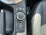 Mazda 2 1.5 Skyactiv-G Luxury | Leer | Apple/Android | Stoel- en stuurverwarming | PDC | Cruise | ECC | Navi