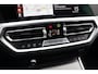 BMW 3-Serie Touring 330e PHEV | Elek. Trekhaak | Camera | Stoelverwarming | LED | Navigatie