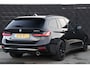 BMW 3-Serie Touring 330e PHEV | Elek. Trekhaak | Camera | Stoelverwarming | LED | Navigatie