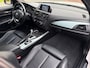 BMW 1-Serie 118i High Executive / Automaat / Navi / Leder bekl. / LED