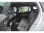 Volvo V60 T6 Plug-in hybrid AWD Plus Dark | Trekhaak | Verwarmbare voorstoelen achterbank en stuurwiel | 360 graden camera | Premium audio by Harman Kardon | Apple carplay/Android auto