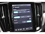 Volvo V60 T6 Plug-in hybrid AWD Plus Dark | Trekhaak | Verwarmbare voorstoelen achterbank en stuurwiel | 360 graden camera | Premium audio by Harman Kardon | Apple carplay/Android auto