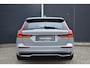 Volvo V60 T6 Plug-in hybrid AWD Plus Dark | Trekhaak | Verwarmbare voorstoelen achterbank en stuurwiel | 360 graden camera | Premium audio by Harman Kardon | Apple carplay/Android auto