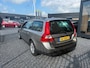 Volvo V70 2.0 Momentum AIRCO!APK!NETTE STAAT!KOOPJE!