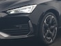 CUPRA Leon Sportstourer 1.4 e-Hybrid VZ PHEV 245pk Dealer O.H | Trekhaak Af Fabriek | Camera | Sfeerverlichting | Sportstoelen & Stuur Verwarmd | Apple Carplay | Keyless | Virtual | Navigatie | DAB | 19"L.M | Cruise Control | Plug In Hybrid |