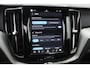 Volvo XC60 2.0 T6 Plug-in hybrid AWD Ultimate Black Edition R-Design / SoH 96,4% / Panoramadak / 360Camera / Leder / Harman Kardon / Keyless / 19'' / Sfeerverlichting / Stoel+Stuurverwarming / Dodehoek / DAB / ACC