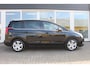 Peugeot 5008 1.6 THP 155 PK Executive 7p, **Nieuwe Ketting** Cruise Control, Panoramadak, Climate Control, Trekhaak Afneembaar, Navigatie, PDC A, Prijs Is Rijklaar Inclusief 6 Maanden Garantie