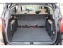 Peugeot 5008 1.6 THP 155 PK Executive 7p, **Nieuwe Ketting** Cruise Control, Panoramadak, Climate Control, Trekhaak Afneembaar, Navigatie, PDC A, Prijs Is Rijklaar Inclusief 6 Maanden Garantie