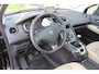 Peugeot 5008 1.6 THP 155 PK Executive 7p, **Nieuwe Ketting** Cruise Control, Panoramadak, Climate Control, Trekhaak Afneembaar, Navigatie, PDC A, Prijs Is Rijklaar Inclusief 6 Maanden Garantie