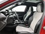 Peugeot e-2008 EV 136pk GT Pack 50 kWh Automaat | Schuif-/kanteldak | Trekhaak | Navigatie | Adaptieve Cruise Control | Camera | Stoelverwarming | Dodehoekdetectie | LED | 18"LMV |