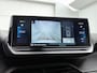 Peugeot e-2008 EV 136pk GT Pack 50 kWh Automaat | Schuif-/kanteldak | Trekhaak | Navigatie | Adaptieve Cruise Control | Camera | Stoelverwarming | Dodehoekdetectie | LED | 18"LMV |