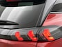 Peugeot e-2008 EV 136pk GT Pack 50 kWh Automaat | Schuif-/kanteldak | Trekhaak | Navigatie | Adaptieve Cruise Control | Camera | Stoelverwarming | Dodehoekdetectie | LED | 18"LMV |