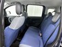 Fiat Panda 1.2 69pk Lounge | LAGE KM | Climate Control | Parkeersensoren | Getint Glas | IsoFix |