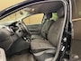 Renault Clio 0.9 TCe Limited * 1e Eig / Navigatie / Cruise control / LM Velgen / NL Auto *