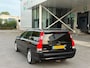 Volvo V70 2.5T Momentum AUTOMAAT LEDER/XENON/MEMORY! YOUNGTIMER!