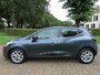 Renault Clio 1.2 TCe Intens Leer/Stof Sportstoelen Ecc Cruisecontrol Navigatie Achteruitrijcamera Keyless Entry Bleutooth Pdc Led 5 Drs Lm Velgen***Goed Onderhouden***