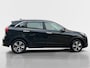 Kia Niro Hybrid 1.6 GDi DynamicLine | Apple Carplay / Android Auto | Navigariesysteem | Licht + Regensensor | Parkeersensoren + Camera Achter | Cruise Control Adaptief | Rijstrooksensor + Correctie