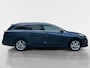 Kia Ceed Sportswagon 1.0 T-GDi DynamicPlusLine | Apple Carplay / Android Auto | Navigatiesyteem | Parkeersensoren + Camera Achter | Licht + Regensensor | Stoel + Stuurverwarming | Cruise Control | Climate Control | Rijstrooksensor + Correctie |