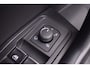Volkswagen T-Roc 1.5 TSI 150pk DSG R-Line | Panoramadak | Camera | Trekhaak