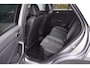 Volkswagen T-Roc 1.5 TSI 150pk DSG R-Line | Panoramadak | Camera | Trekhaak