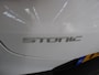 Kia Stonic 1.0 T-GDi MHEV DynamicLine | Parkeercamera | Bluetooth | Airco | Cruise Control | Navigatie via Carplay |
