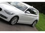 BMW 1-Serie 118i Business+ Sport / Airco / Stoelverwarming / Sportvelgen / Parkeersensoren voor en achter / enz.