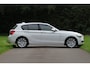 BMW 1-Serie 118i Business+ Sport / Airco / Stoelverwarming / Sportvelgen / Parkeersensoren voor en achter / enz.