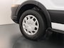 Ford Transit 350 2.0TDCI 130PK Euro 6 L3H2 3-Persoons Camera Stoelverwarming Airco Cruise Control Bluetooth Pdc Voorruit verwarmbaar Wandbetimmering Schuifdeur Wifi Dealeronderhouden